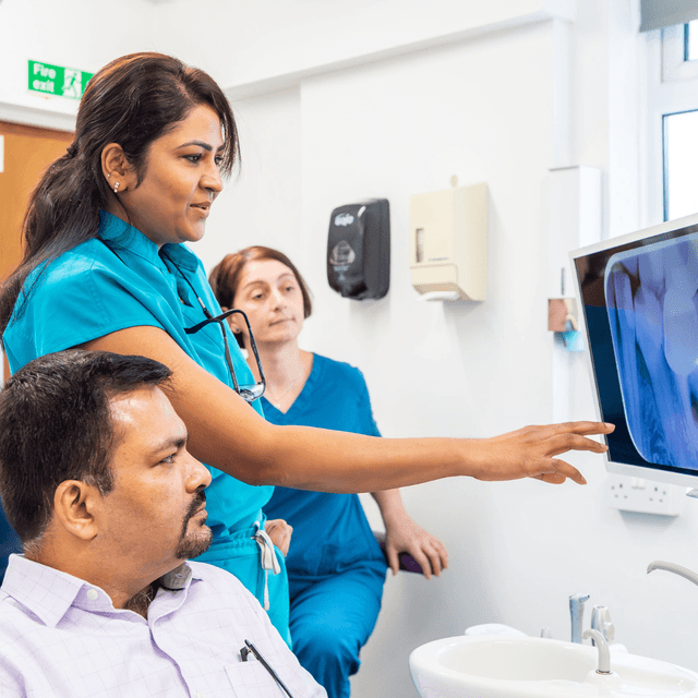 Do You Need an Emergency Dentist for Swollen Gums or Jaw Pain?